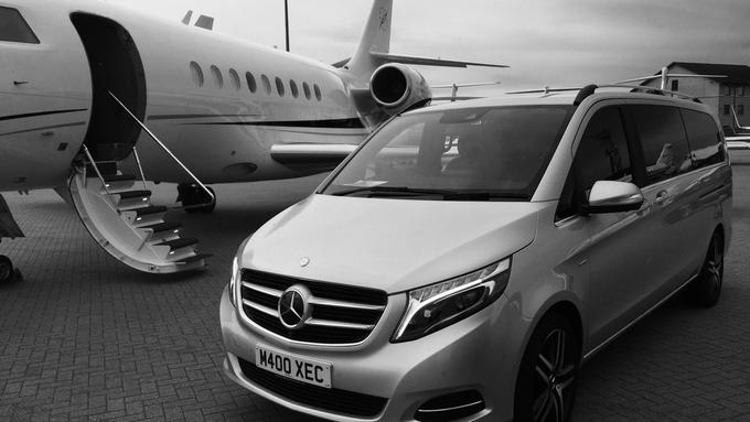 Our Chauffeurs have security clearance to take you airside to your Jet