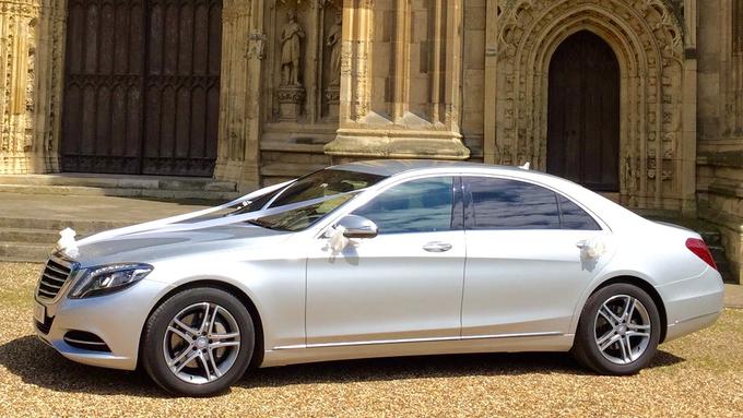 Luxury Mercedes Limousines in silver or black with extra legroom & sumptuous interiors